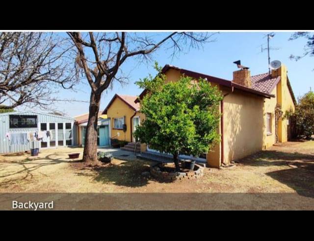 3 BEDROOM HOUSE FOR SALE IN PRIMROSE